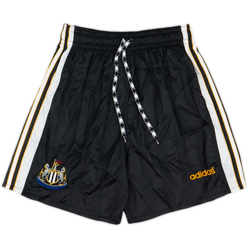 1997-98 Newcastle short domicile - 8/10 - (M)