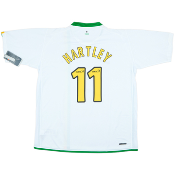 2006-08 Celtic Maillot européen Hartley #11 (XXL)